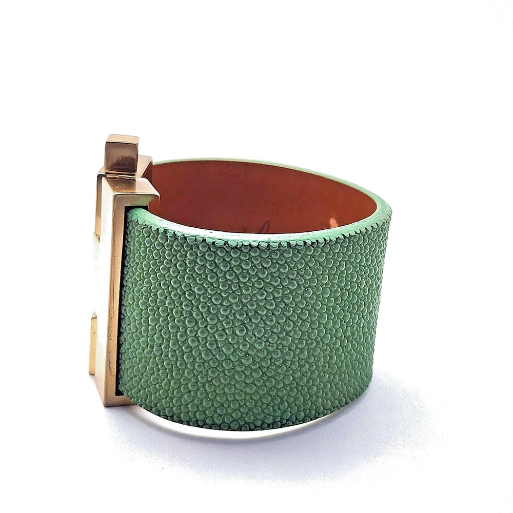 Leighelena Wide Jigsaw Cuff Bracelets—Genuine Stingray Avocado Green - Picture 4 of 16